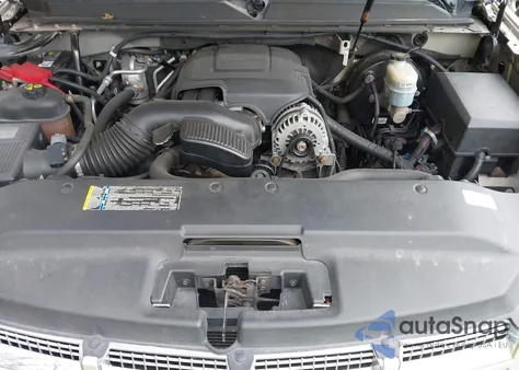 2011 Cadillac Escalade Premium z USA, uszkodzony, nr VIN 1GYS4CEF1BR160800